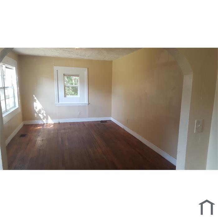 5168 Lurline Dr