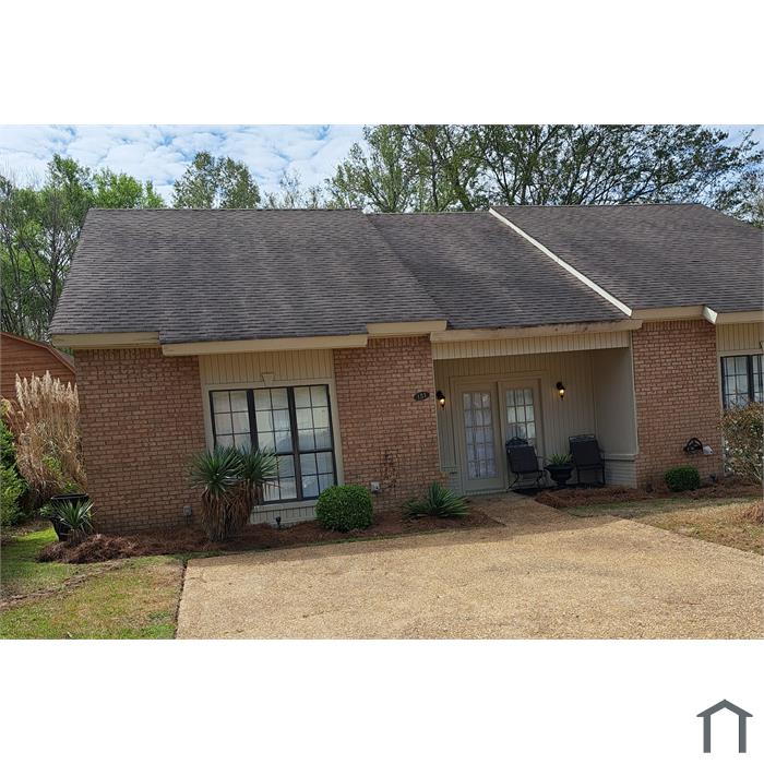 131 Colony Sq