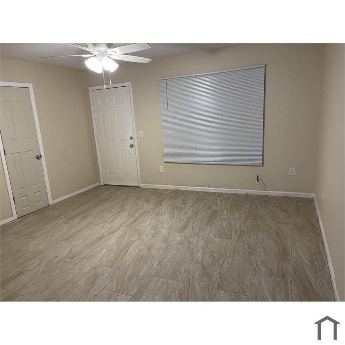 2048 Shady Lane Dr