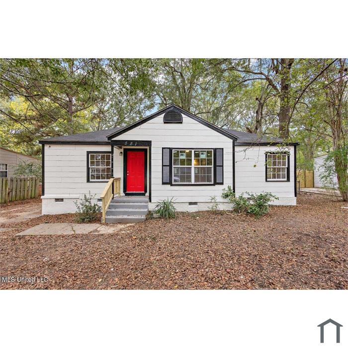 551 Woodbury Rd