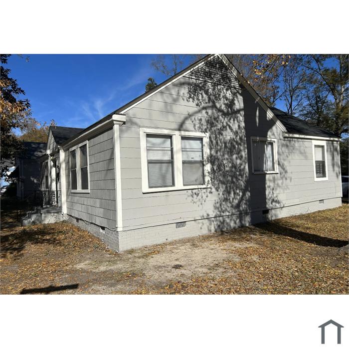 360 Fredrica Ave
