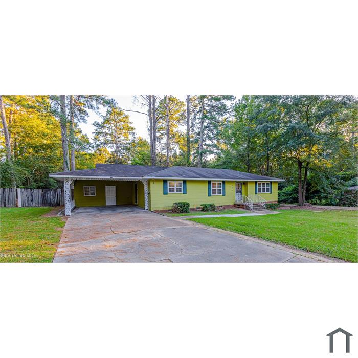 675 Woody Dr