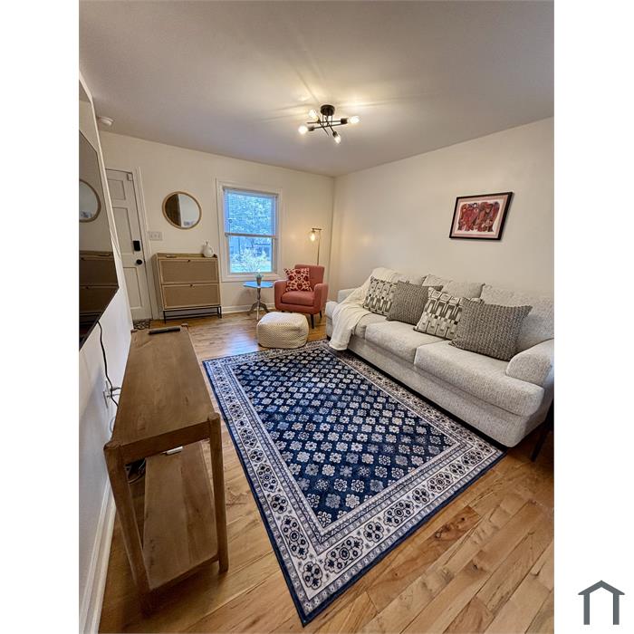 338 Crafton St