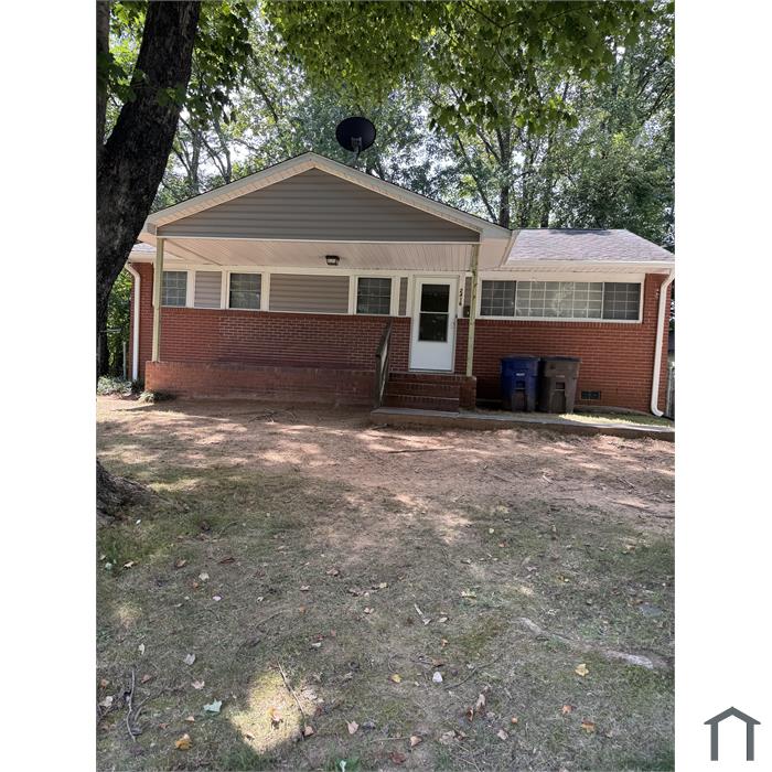 2416 Caledonia Dr