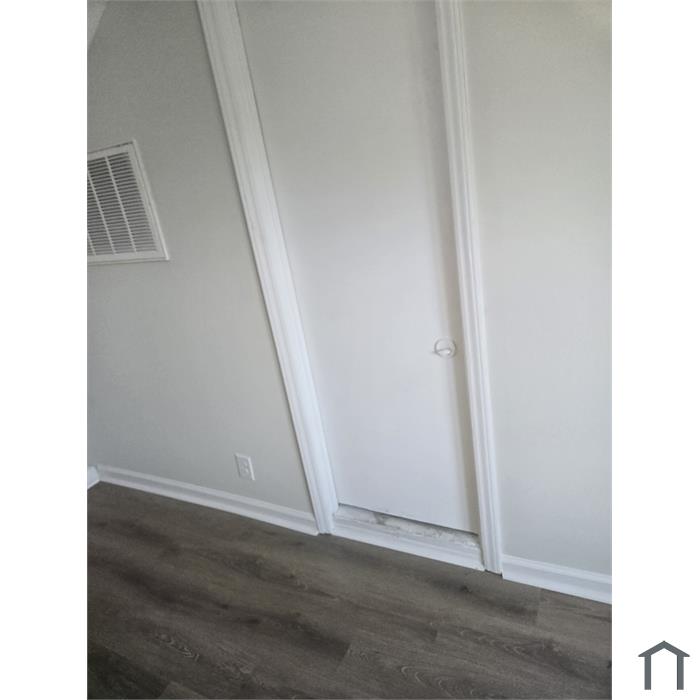 2400 Peachtree St