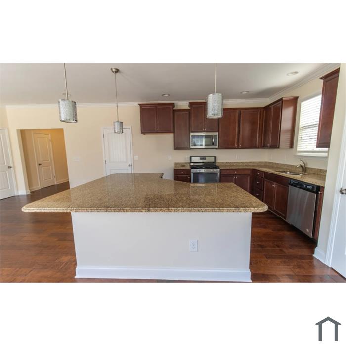 2038 Sinclair Trce