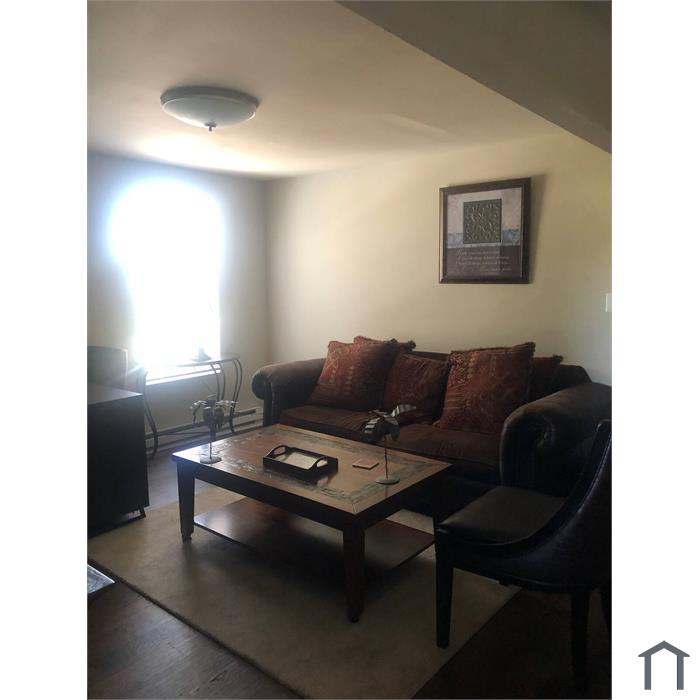 317 E Elm St
