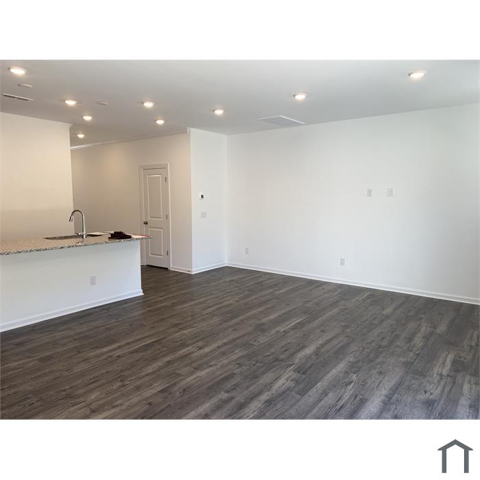208 Sweetbay Tree Dr