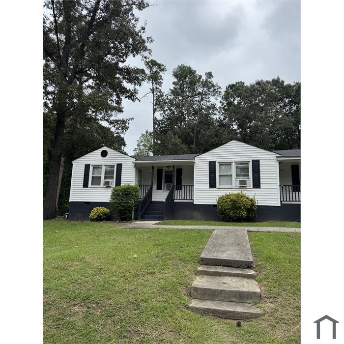 1627 Rose Ln