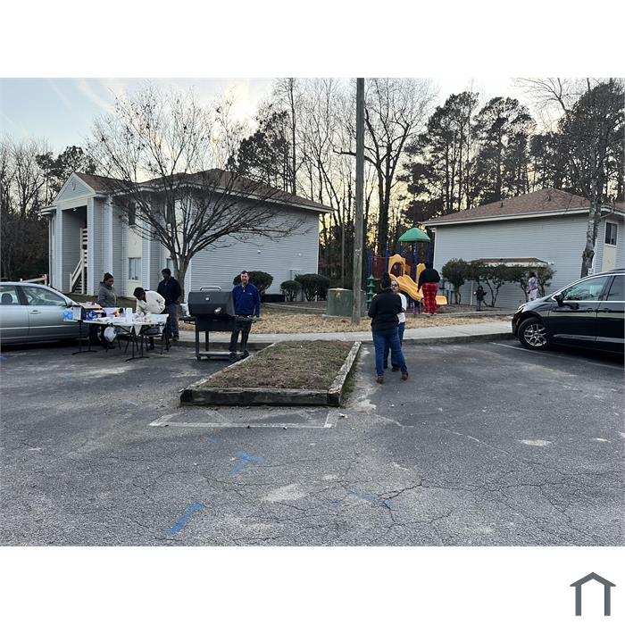 Walnut Woods Apartments