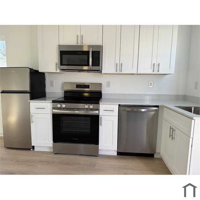 142 Academy Ave NW