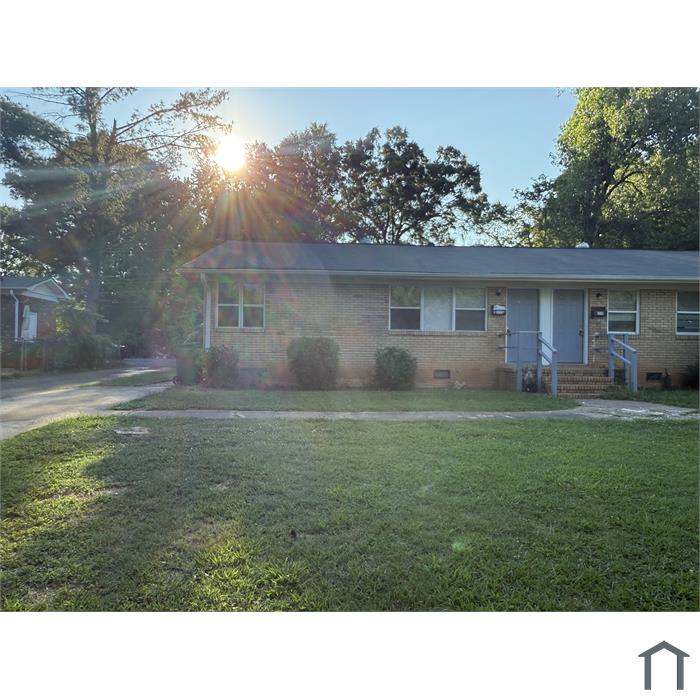 3737 Rosehaven Dr