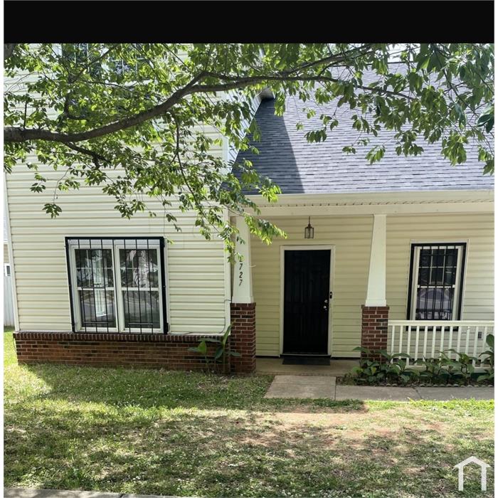 2727 Craddock Ave