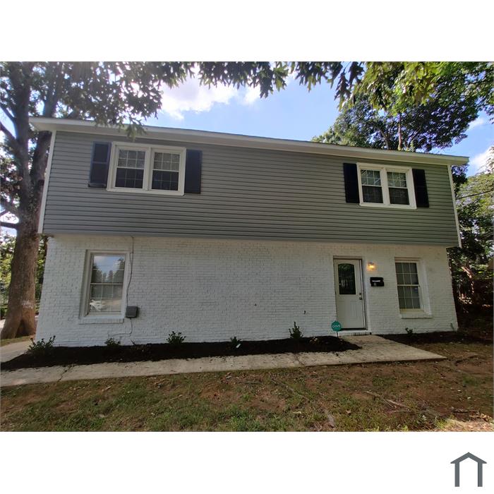 334 N Hoskins Rd