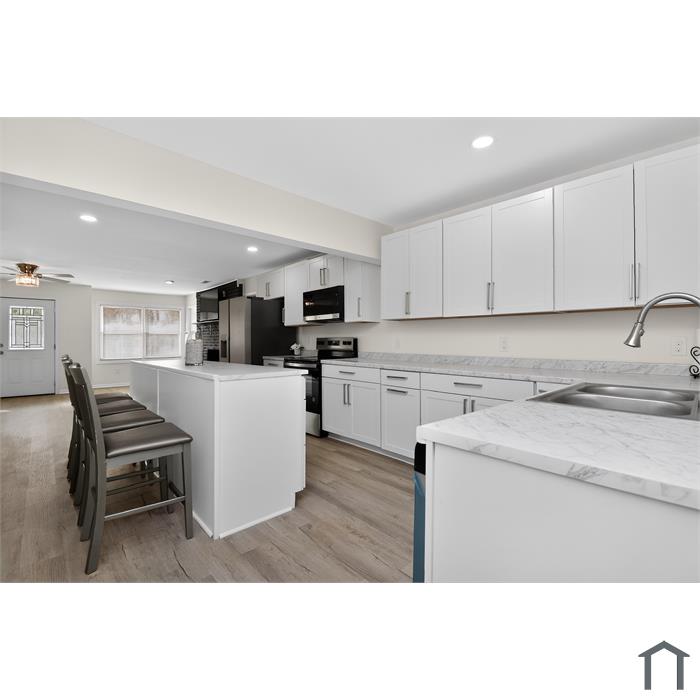 8025 Wilson Woods Dr