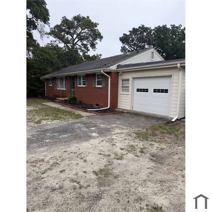 3325 Boone Trl