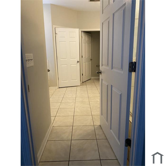 612 Marshtree Ln