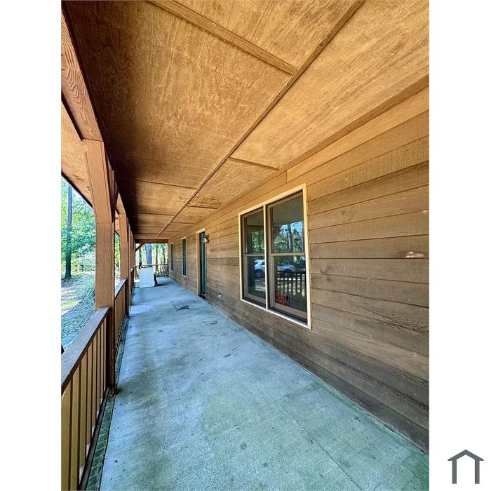 573 Ellis Rd