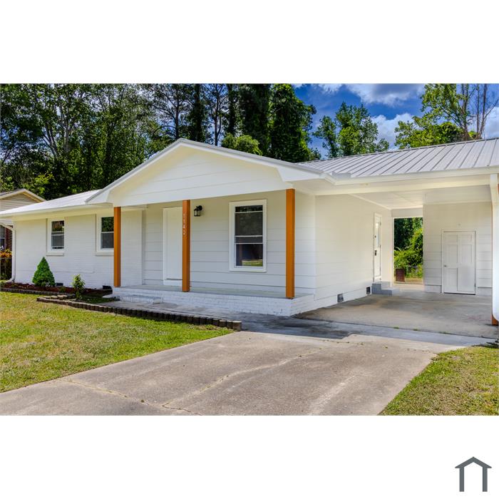 1142 Riverside Cir