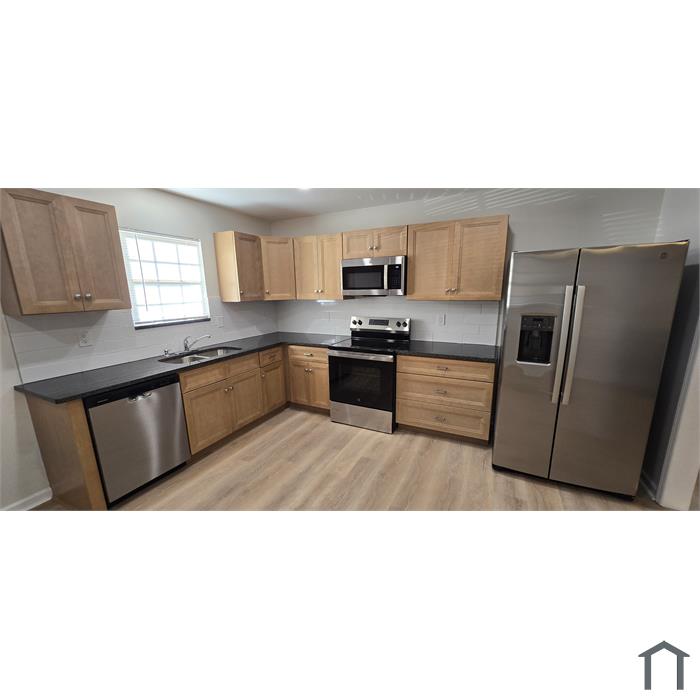 3706 Prices Ln