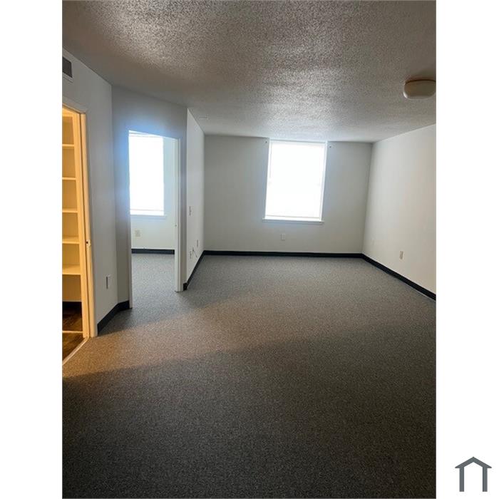 Plaza Apartments