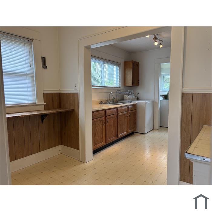 38 Vance Crescent St