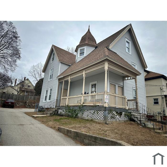 418 Laurel St