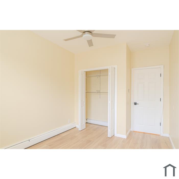 133 W 5th St