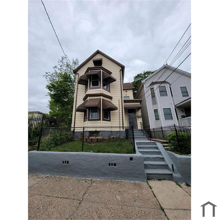 249 Littleton Ave