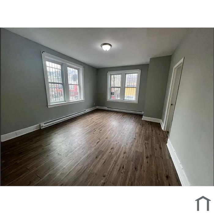 17 Salem St