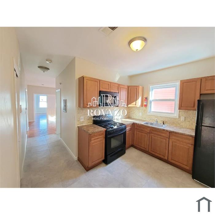 94 11th Ave W