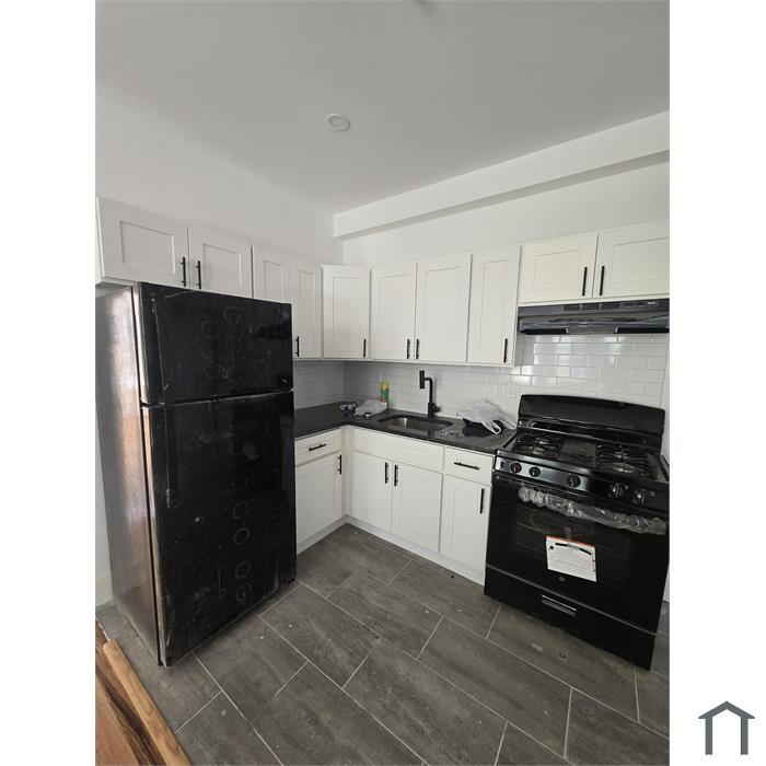 178 N 7th St