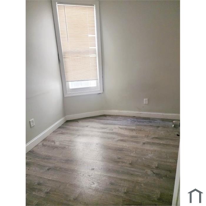 134 S 7th St