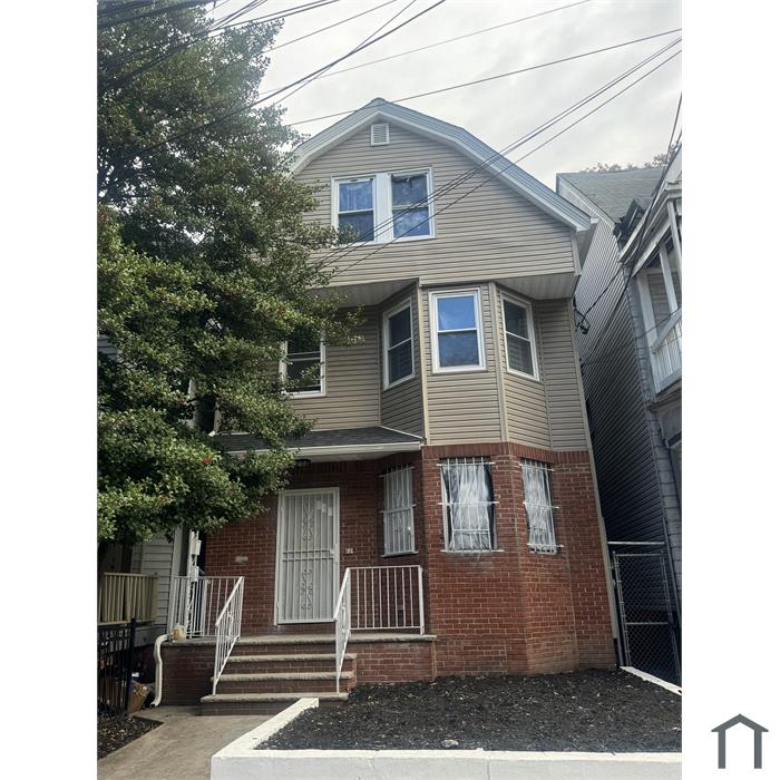 166 Seymour Ave