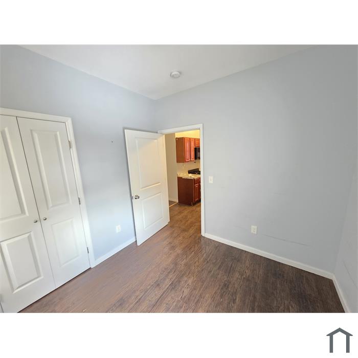 251 Ellis Ave