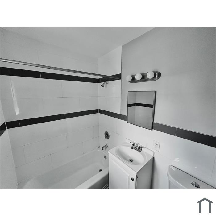 21 Willoughby St