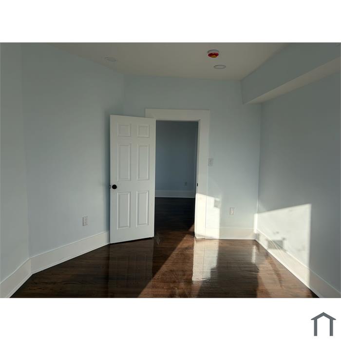 329 Elizabeth Ave