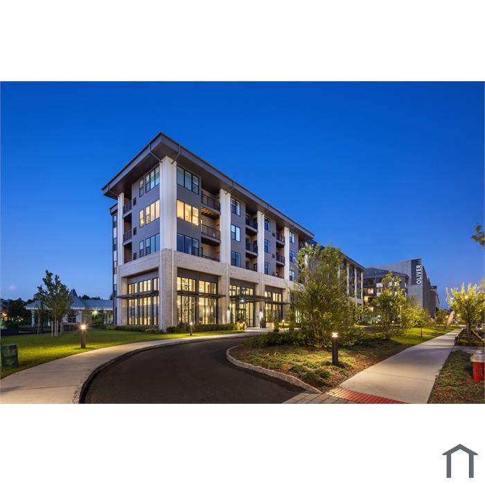 Oliver on the Hudson