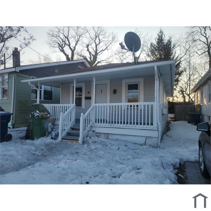 207 Drummond Ave