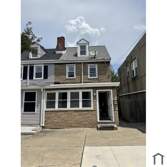 421 Hudson St