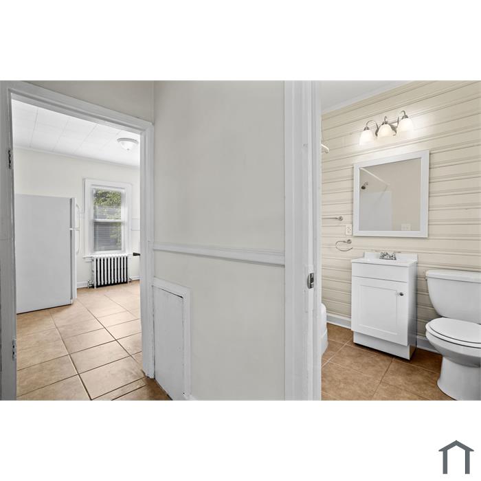 2 Bedroom Apartment 113 S Warwick Rd in Somerdale, NJ