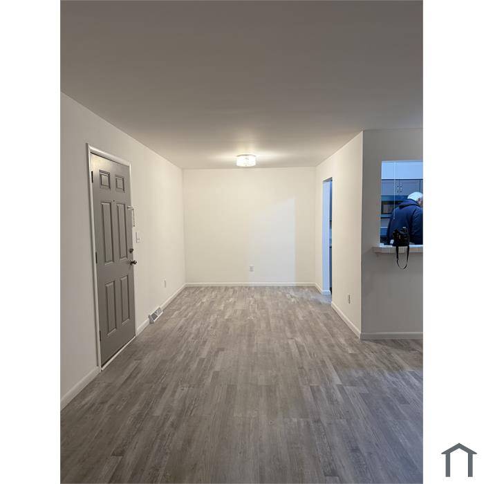 1 Oyster Bay Rd
