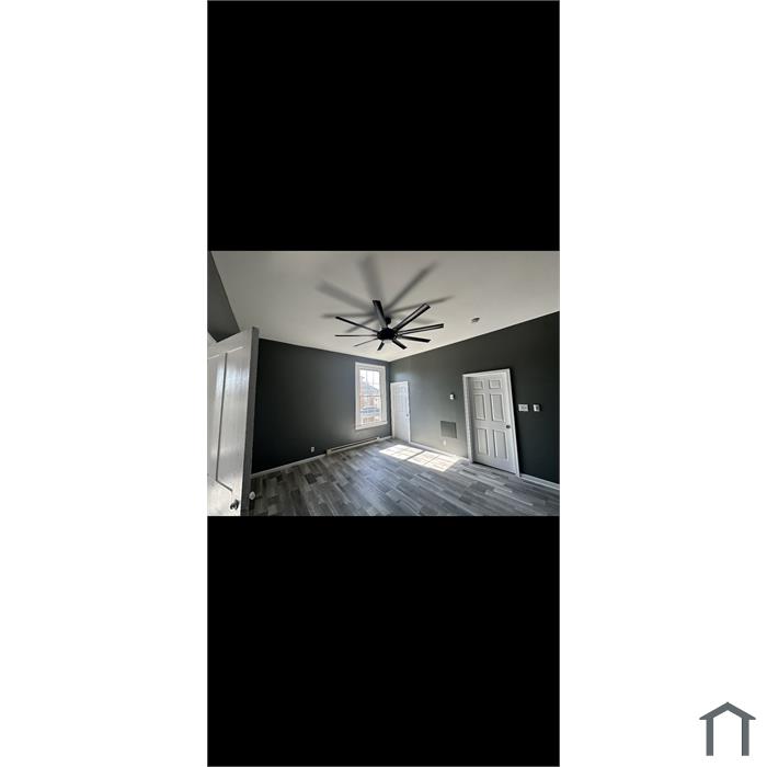 223 E Main St