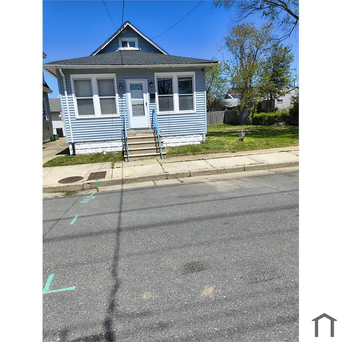 1523 N Arkansas Ave