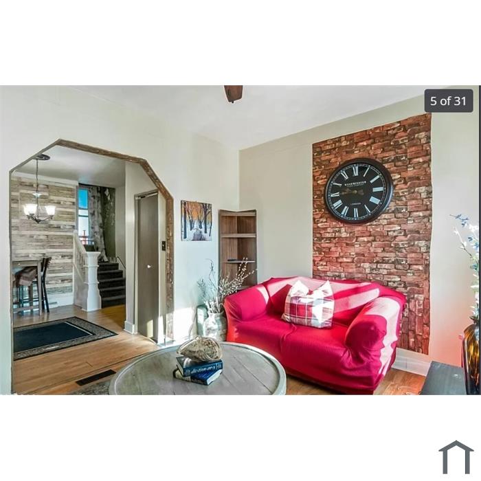 19 Railroad Ave