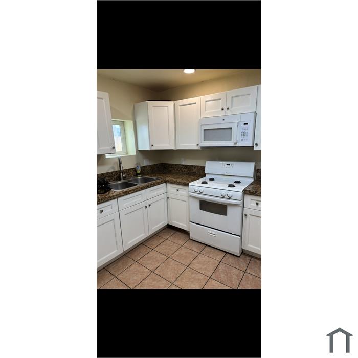 210 1/2 Bell Ave SE 