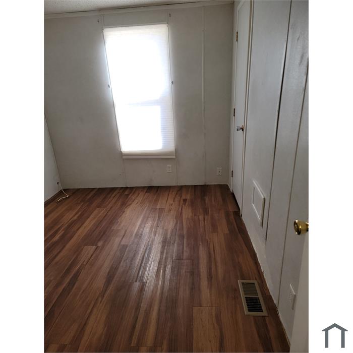 452 Isleta Blvd SW