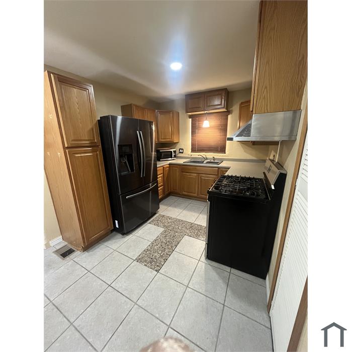 1300 Carlisle Blvd SE