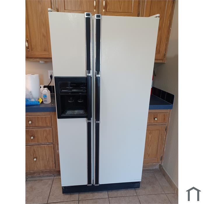 612 Los Arboles Ave NW