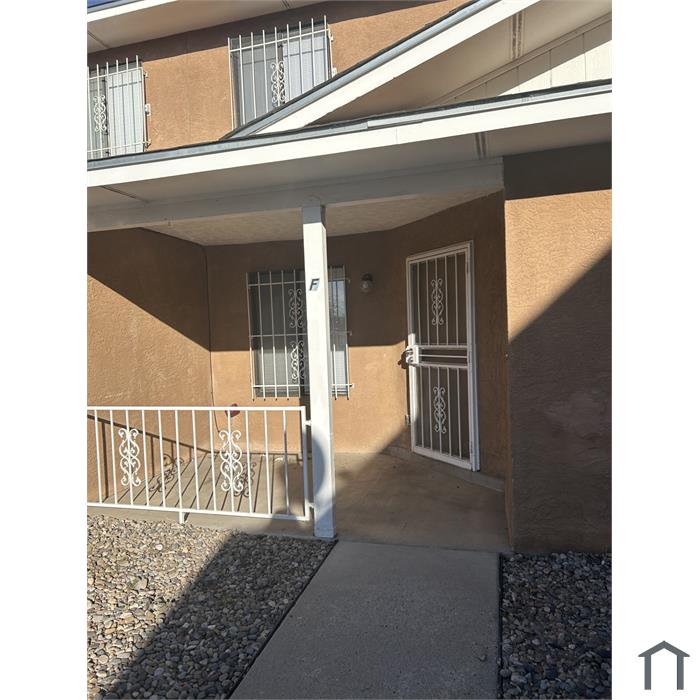 8205 Trumbull Ave SE